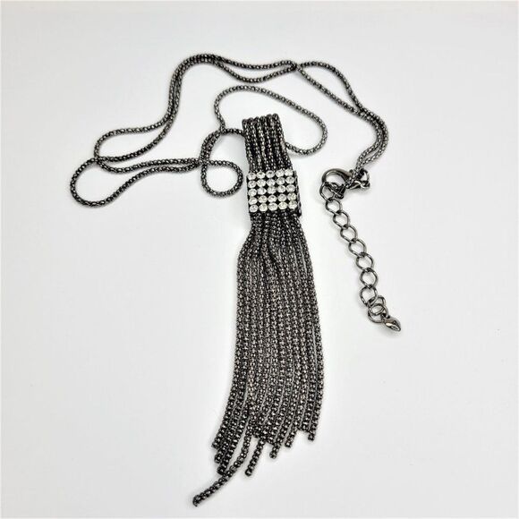 Long Black Necklace & Earrings - Picture 1 of 15